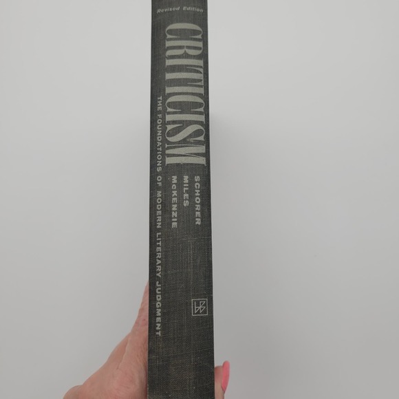 Criticism: The Foundations of Modern Literary Judgment 1958‎ - Picture 2 of 10